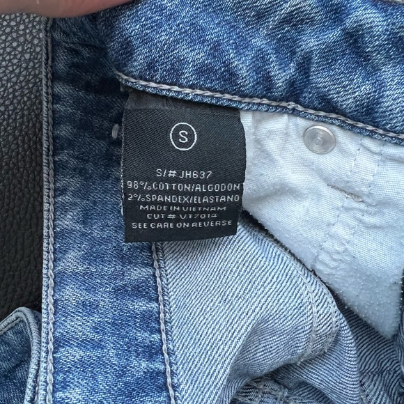 Light Blue Jean Shorts Size Small - Picture 4 of 4